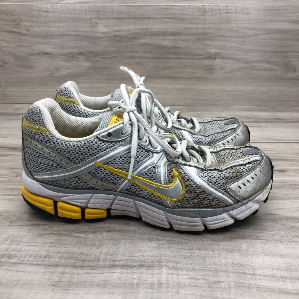 Nike Sneakers Womens 7 Livestrong Silver Yellow Lace Up Shoes